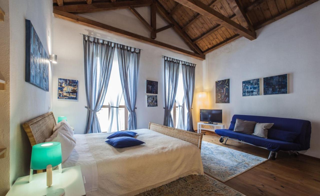 Studio Apartments Centro Storico Via Manno Cagliari Exteriör bild