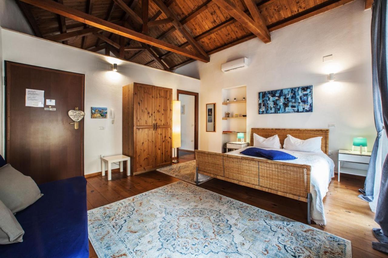 Studio Apartments Centro Storico Via Manno Cagliari Exteriör bild