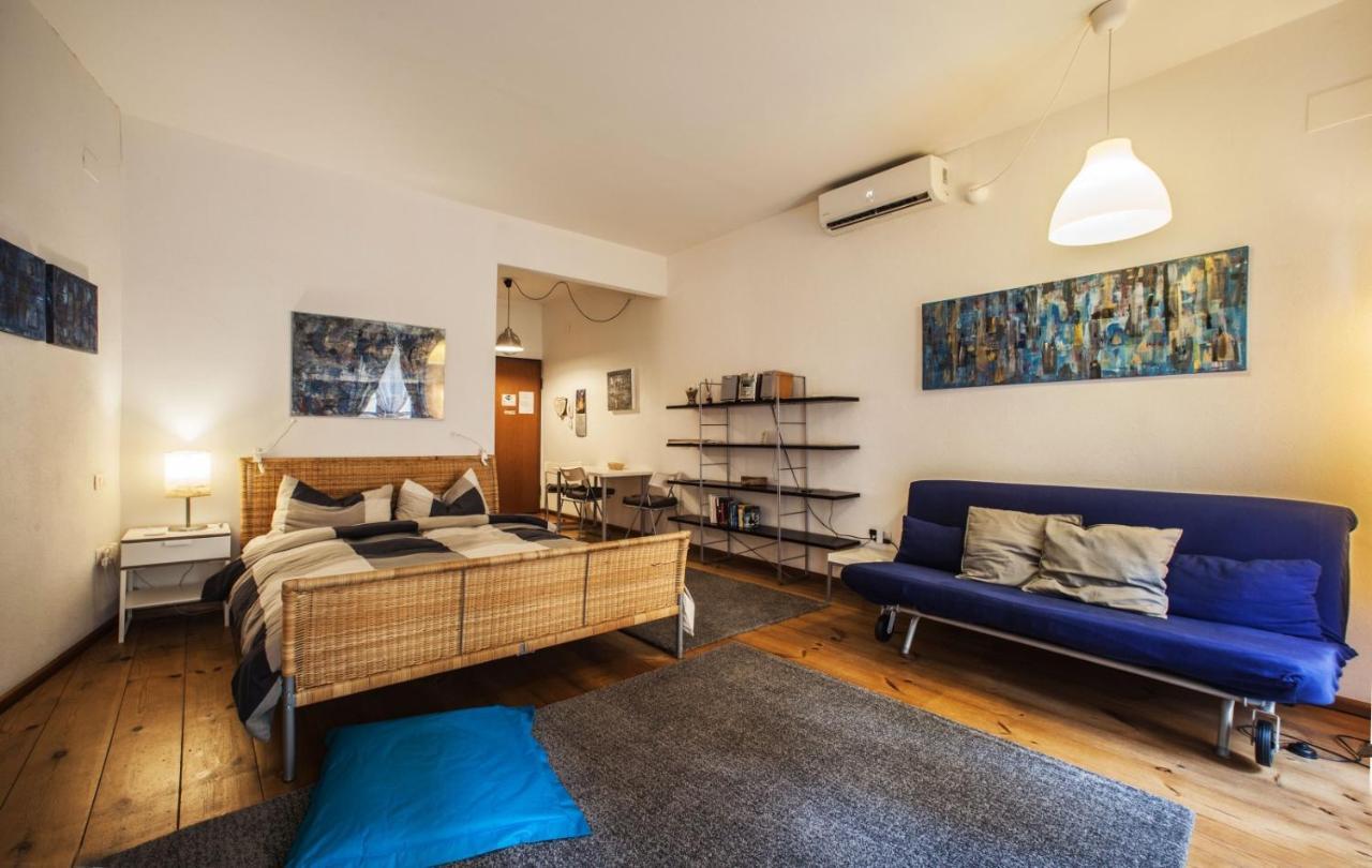 Studio Apartments Centro Storico Via Manno Cagliari Exteriör bild
