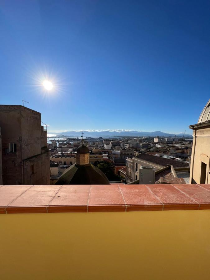 Studio Apartments Centro Storico Via Manno Cagliari Exteriör bild