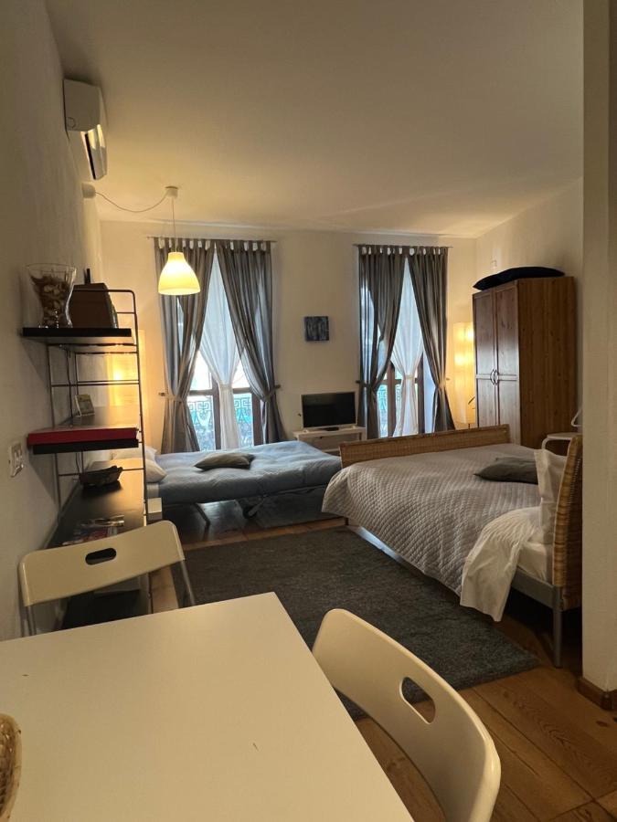 Studio Apartments Centro Storico Via Manno Cagliari Exteriör bild