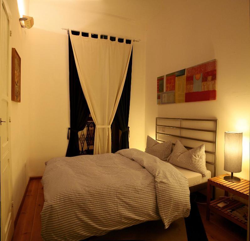 Studio Apartments Centro Storico Via Manno Cagliari Exteriör bild