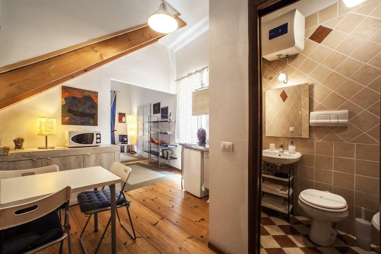 Studio Apartments Centro Storico Via Manno Cagliari Exteriör bild